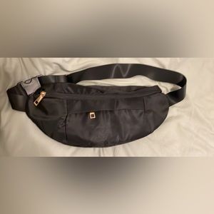 Black Fanny pack
